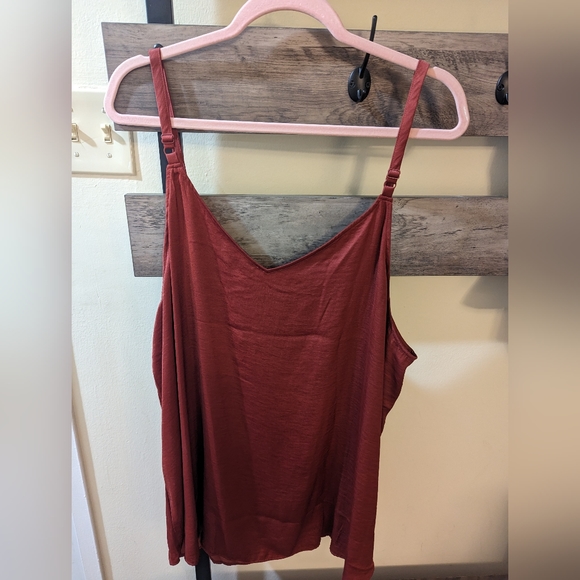 Additionelle Rust Satin Top - Picture 2 of 2